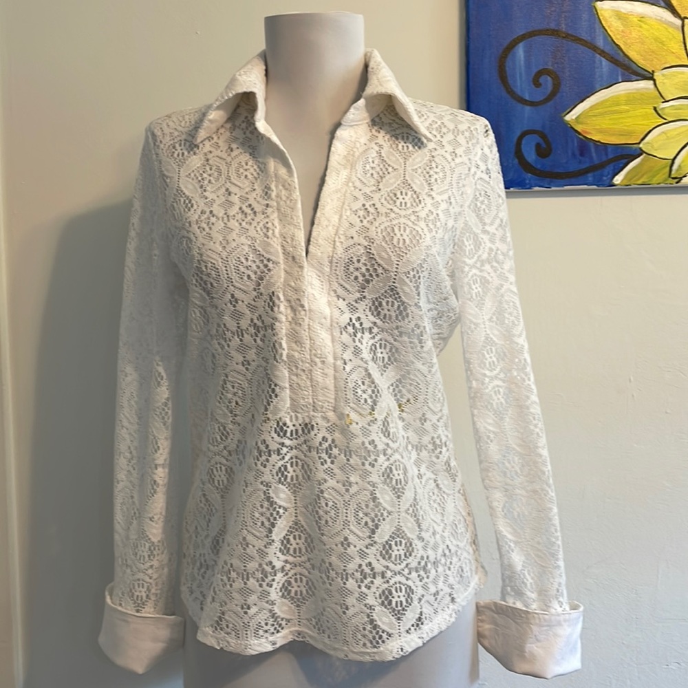 INC. International concepts lace vintage top-perfect condition-lined collar-cuff